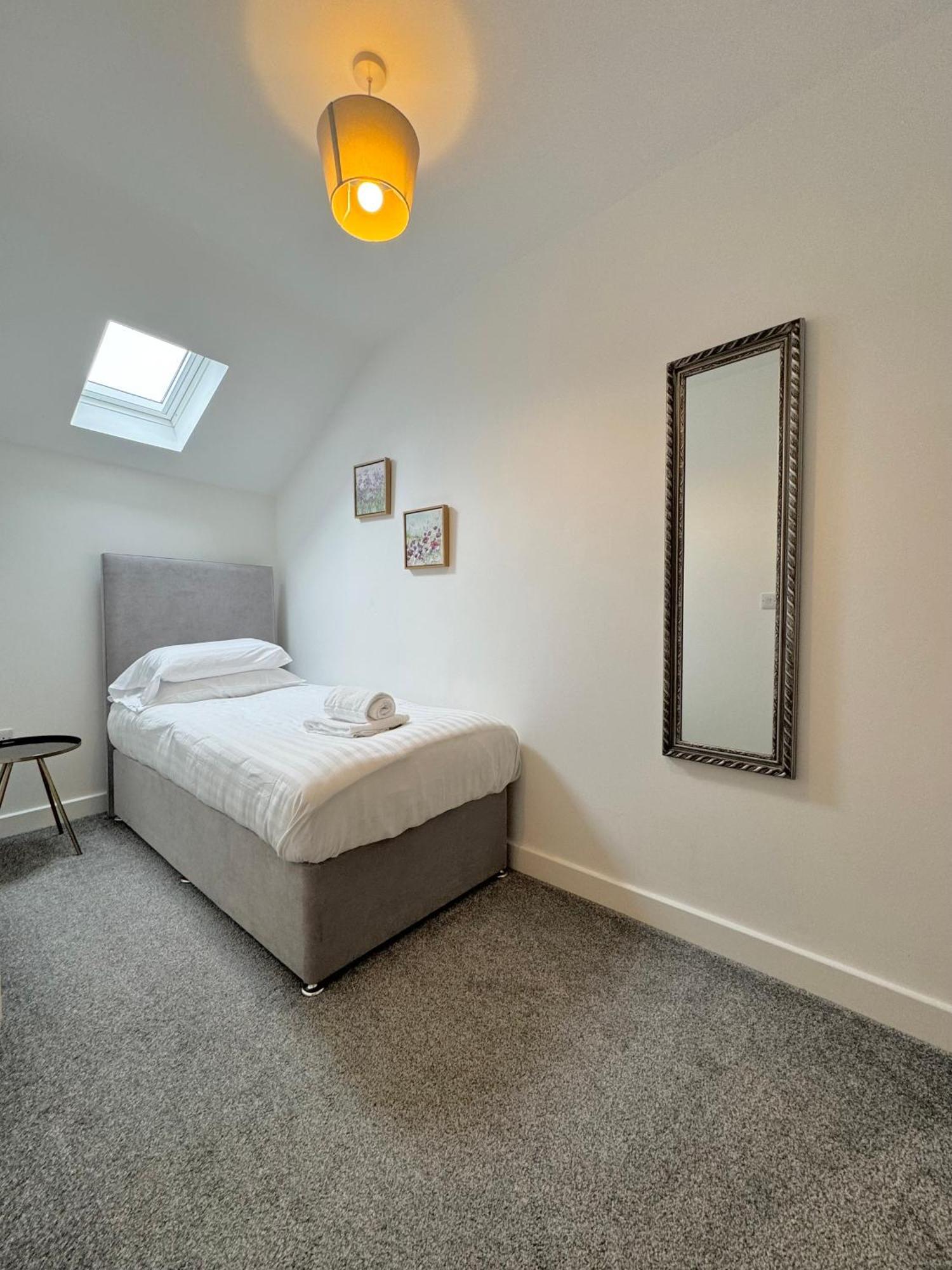The Kipling Inn Ulverston Extérieur photo